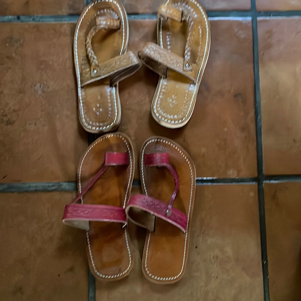 Moroccan leather sandals, price per pair !!!